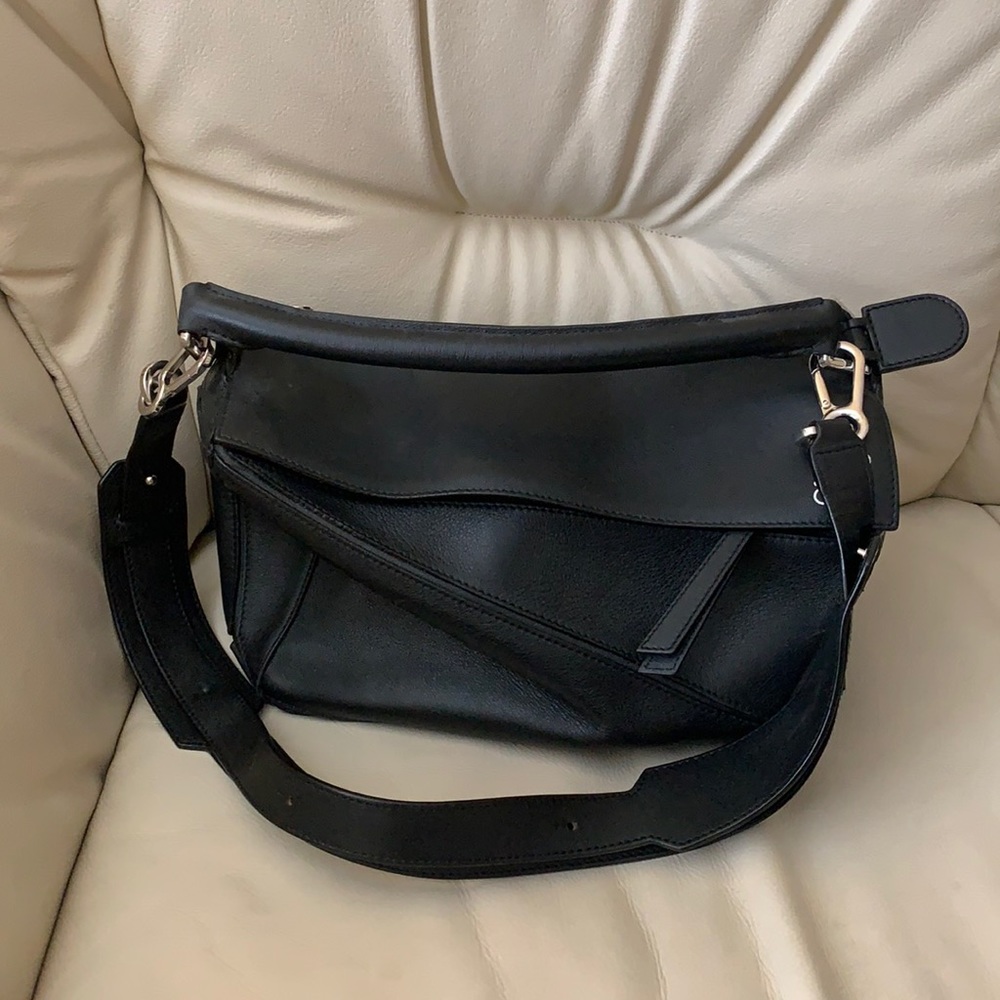 Loewe Black Medium Puzzle Bag